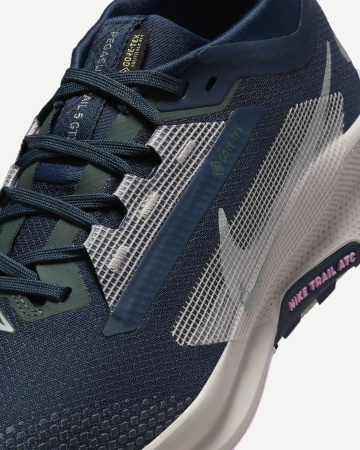 Кроссовки REACTX PEGASUS TRAIL 5 GTX Ws (RU 36.5 EU 37.5 USw 6.5 СМ 22.9; armoury navy/vintage green/platinum violet/armoury navy)